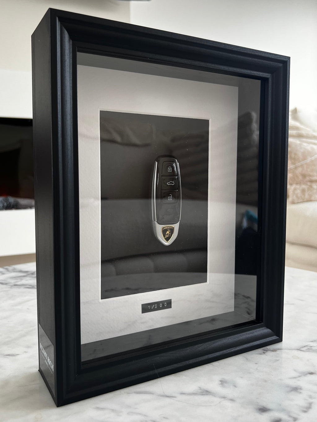 LAMBORGHINI URUS KEY FRAME